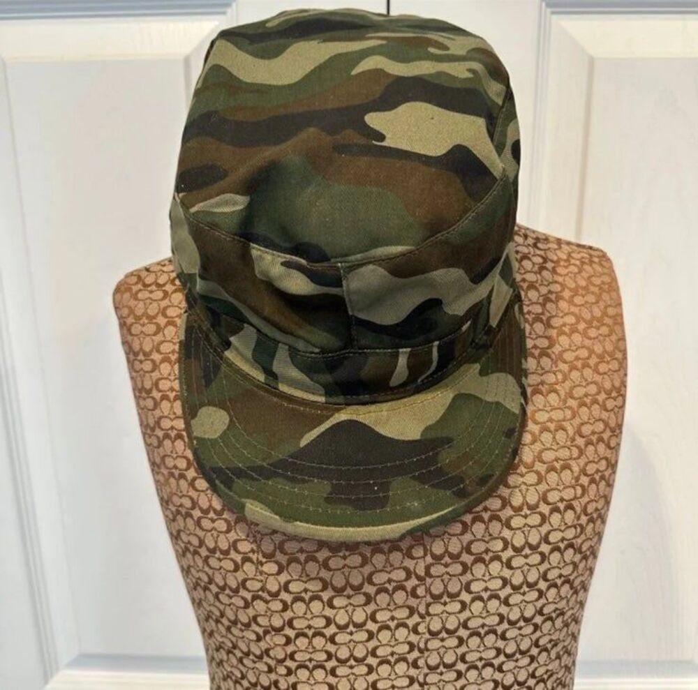 Camoflaged Flat Cap Hat